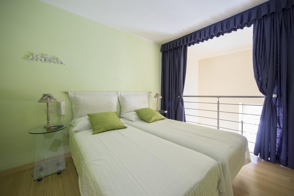 Apartamento Aristovascio Nápoles Exterior foto
